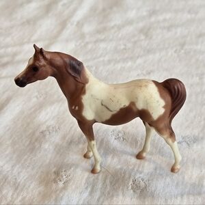 1975 Breyer Stablemates Arabian Stallion Brown and White Horse Figurine